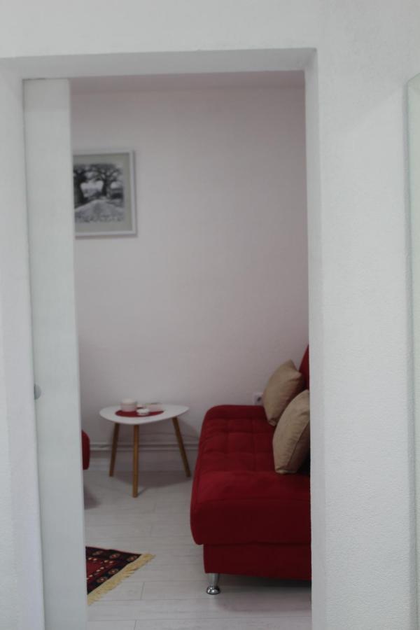 Red Apartment Σαράγεβο Εξωτερικό φωτογραφία