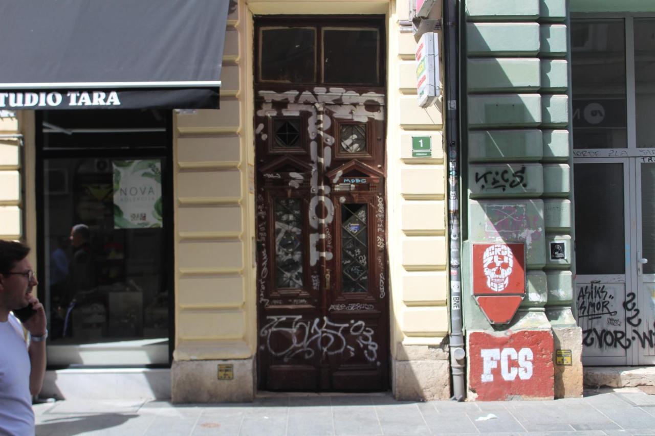 Red Apartment Σαράγεβο Εξωτερικό φωτογραφία